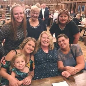 Meet your Posher, Kellie